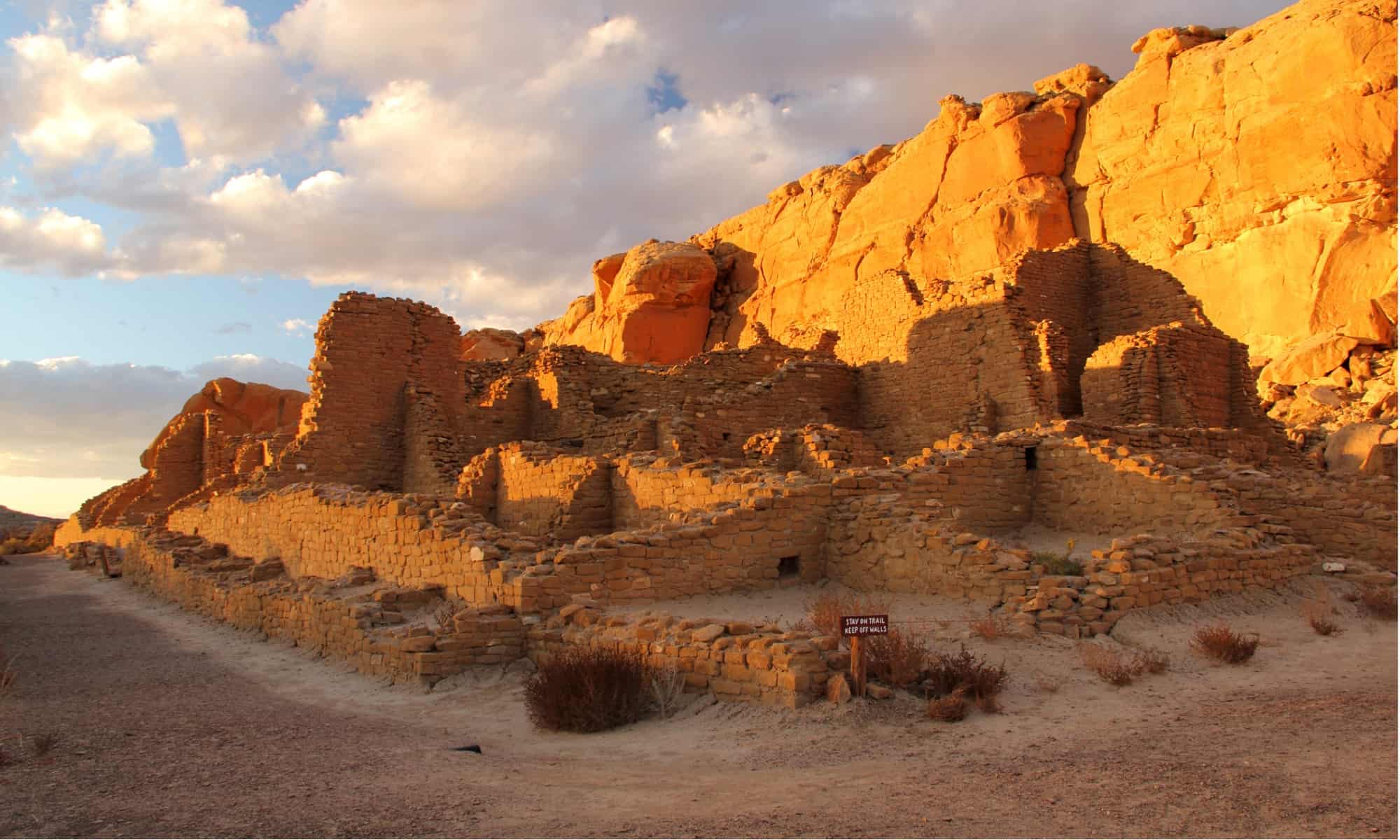 Descoperiți cele mai bune zece parcuri naționale în care să mergeți în New Mexico