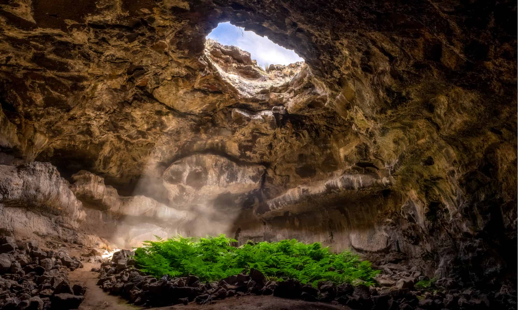 Descoperiți cele mai adânci 5 peșteri din SUA