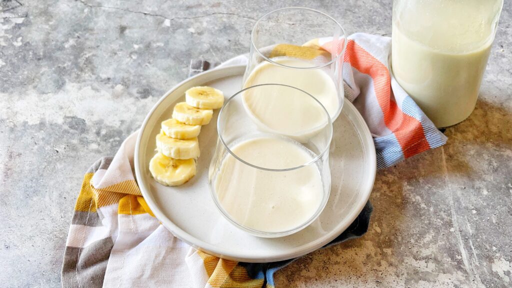 Bananino: the recipe for a creamy and fragrant banana liqueur - Tale Of Travels