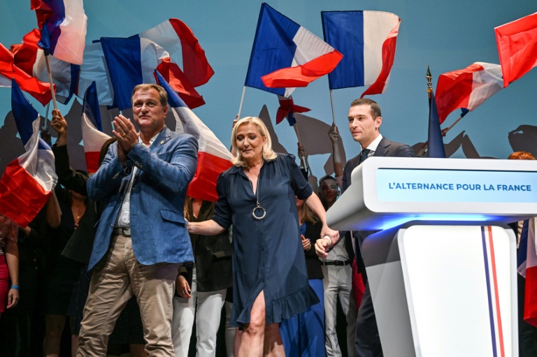 Marine Le Pen predă lui Jordan Bardella în fruntea RN - L'ORGANE