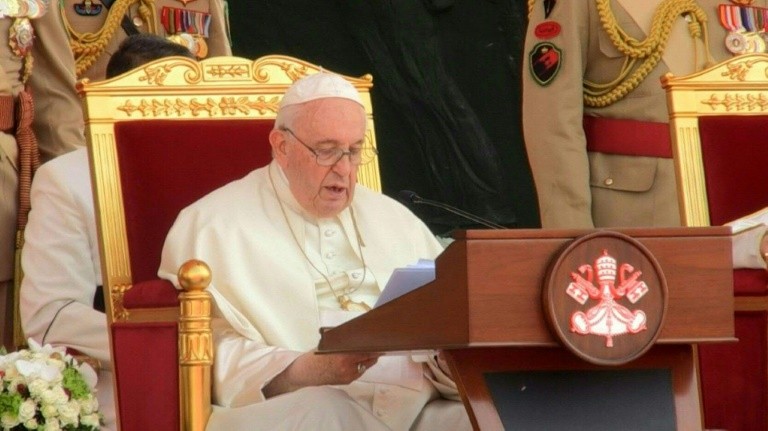 Bahrain: Papa avertizează asupra diviziunii globale 