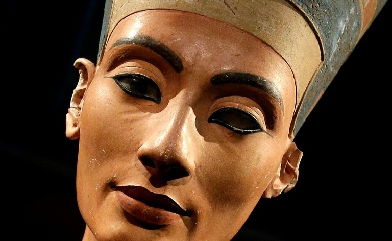 Le buste de Néfertiti au Neues Museum de Berlin, le 5 décembre 2012